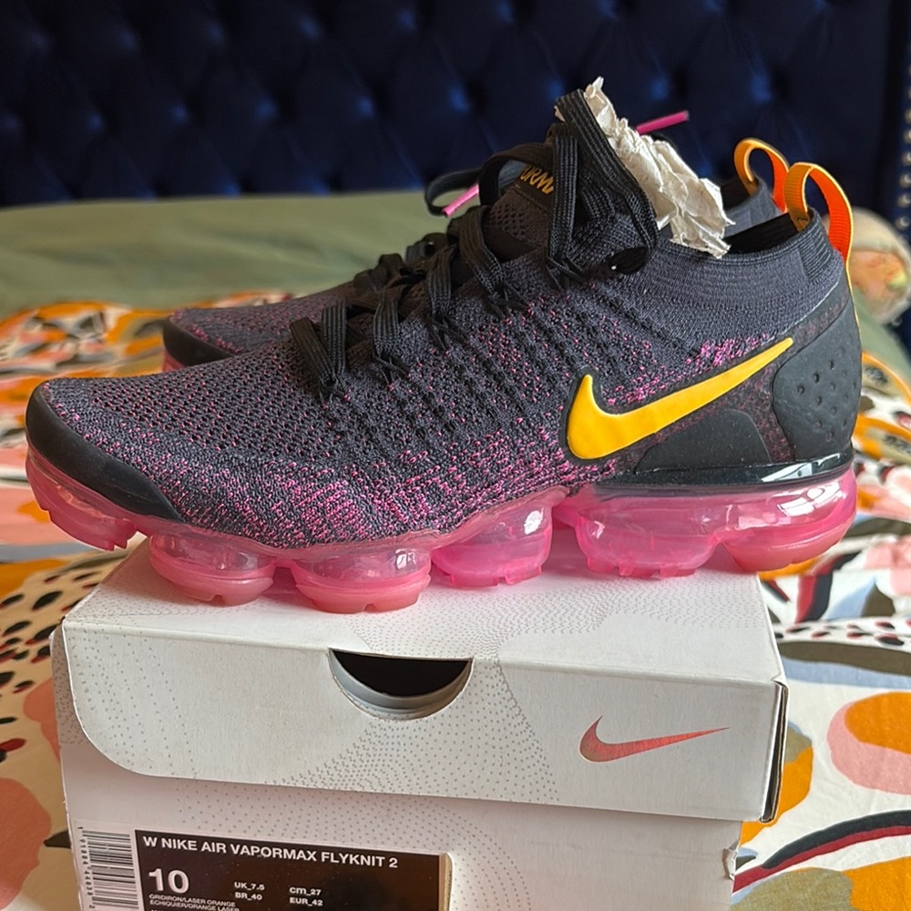 Nike Women’s Air Vapormax Flyknit 2